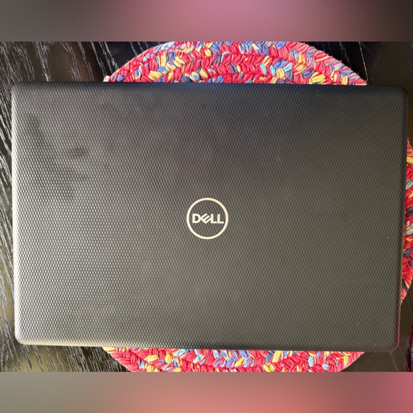 Used DELL Inspiron 15 3000